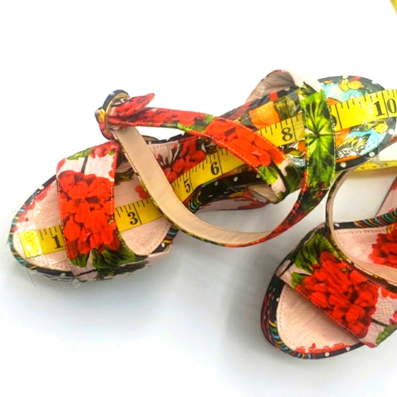 Dolce & Gabbana size 40 1/2 color multi 100% Authentic 10 inches long - Picture 13 of 15